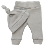 Newborn Muts + Broek - Gebreid Sand